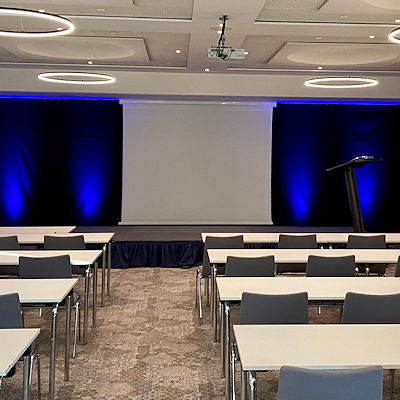 Vermietung Seminartechnik, AV, Audio, Licht, Backdrop im Steigenberger Hotel & Resort in Camp de Mar auf Mallorca.